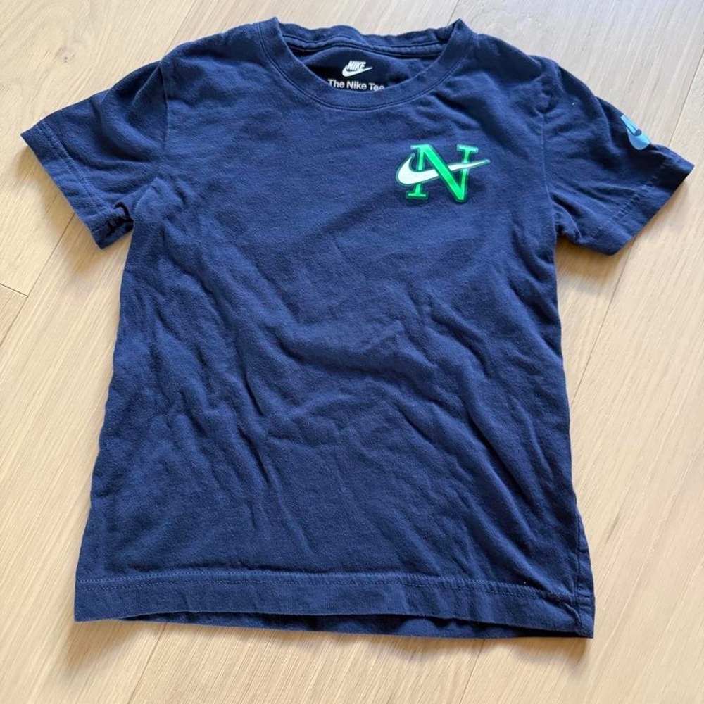 Nike globe blue t-shirt boys - size 5